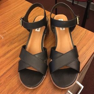 Leather chunky heel sandals