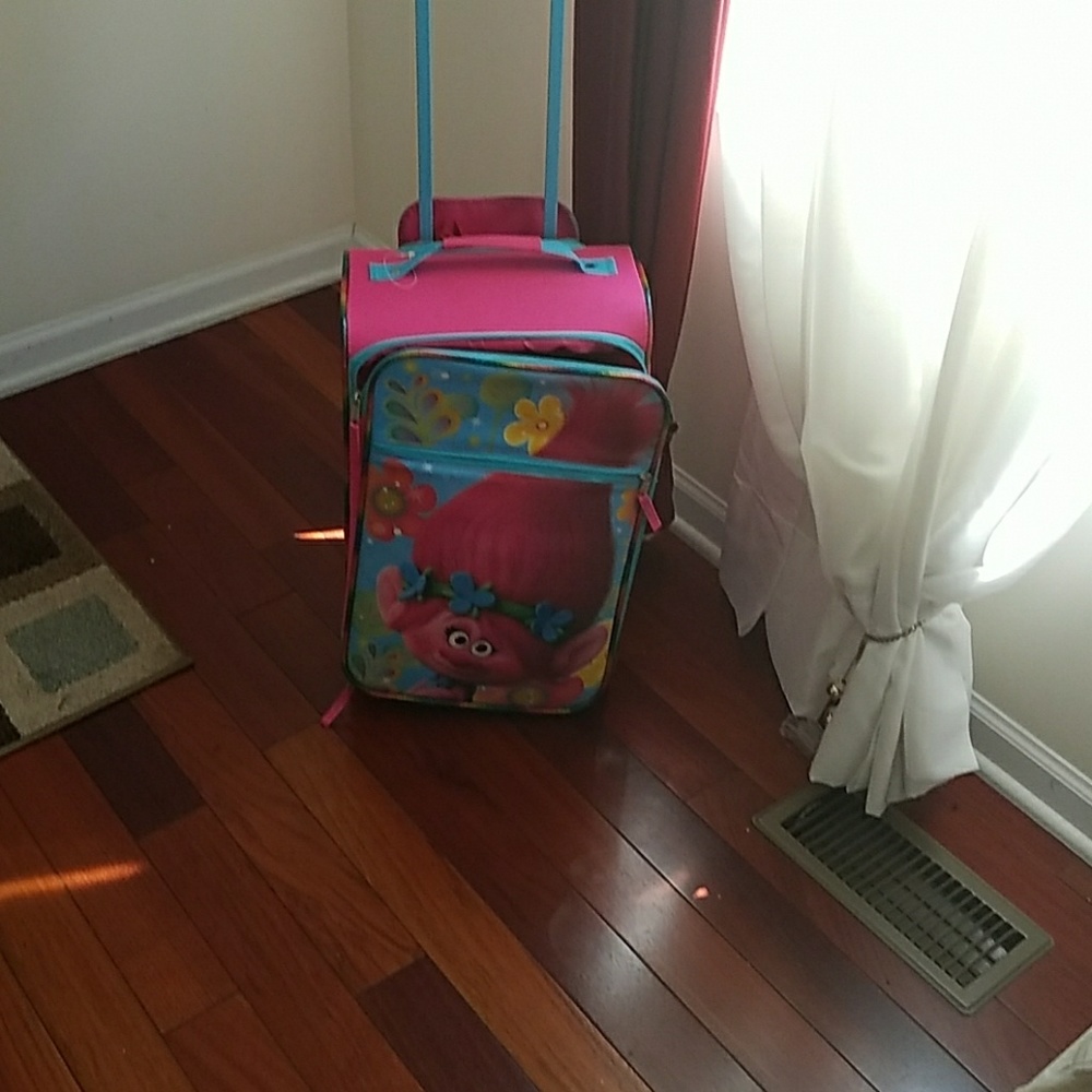 Troll pupy backpack with wheels