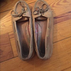 Sperry boat shoes