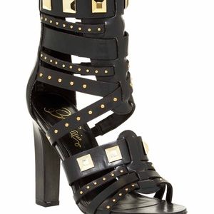 👠 NWOT Fergie heels!