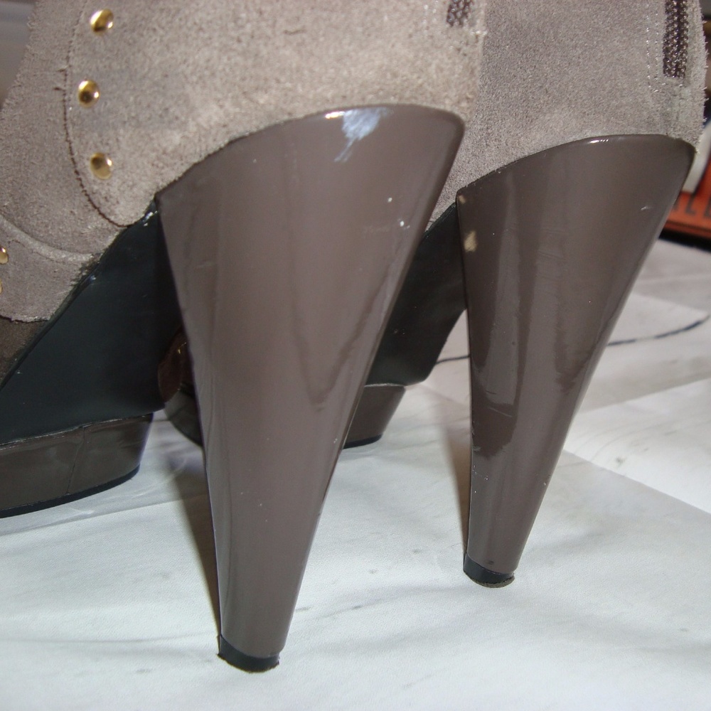 Steve Madden P-Diem Suede Peep-toe Ankle Bootie - Picture 7 of 8