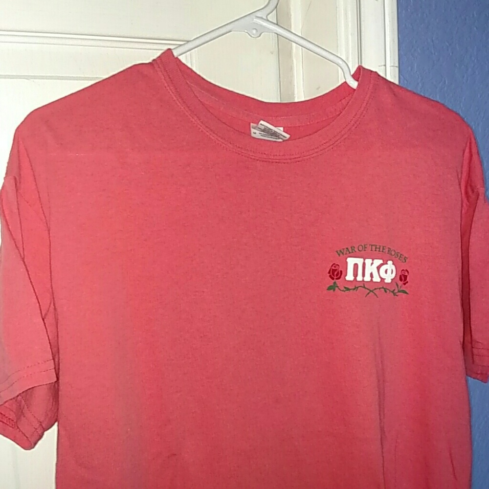 'War Of The Roses' Greek Life T-Shirt
