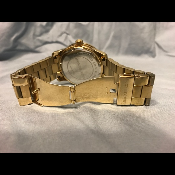 Watch - Picture 2 of 4