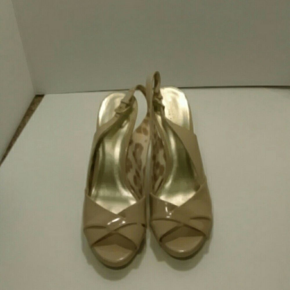 Shoes - Picture 3 of 3