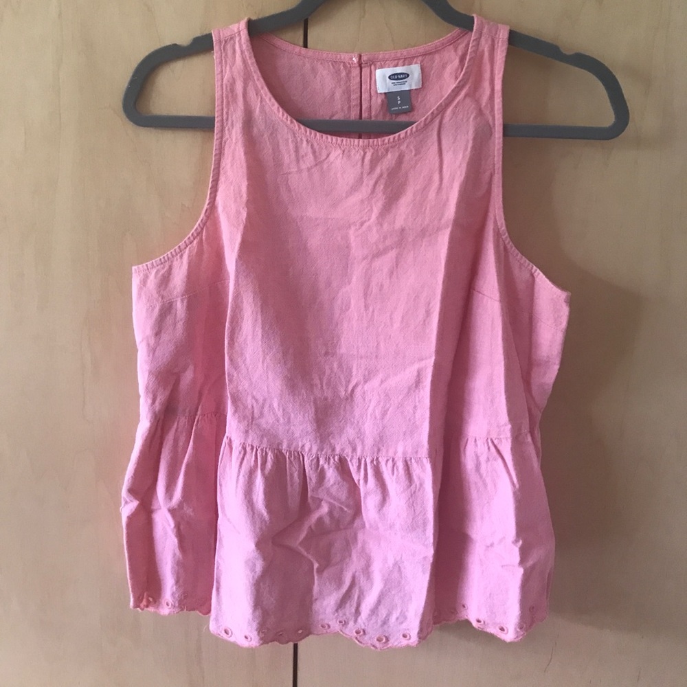 Pink tank top
