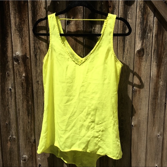 Express bright neon yellow v neck top - Picture 2 of 4