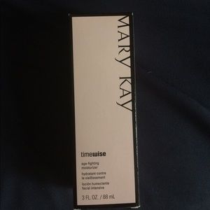 Brand New Age Fighting Moisturizer