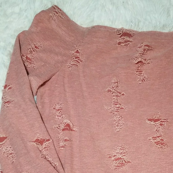 🎉HP x 2🎉BRANDY DISTRESSED OFF SHOULDER TOP - Picture 3 of 5