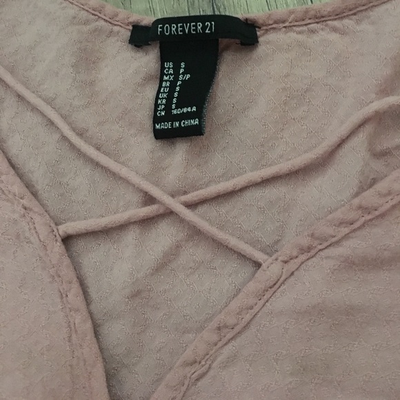 Pink blouse - Picture 4 of 4