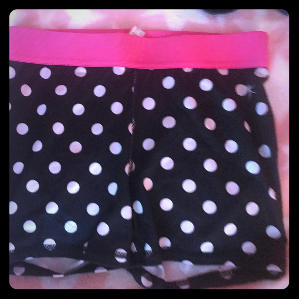 Active wear shorts