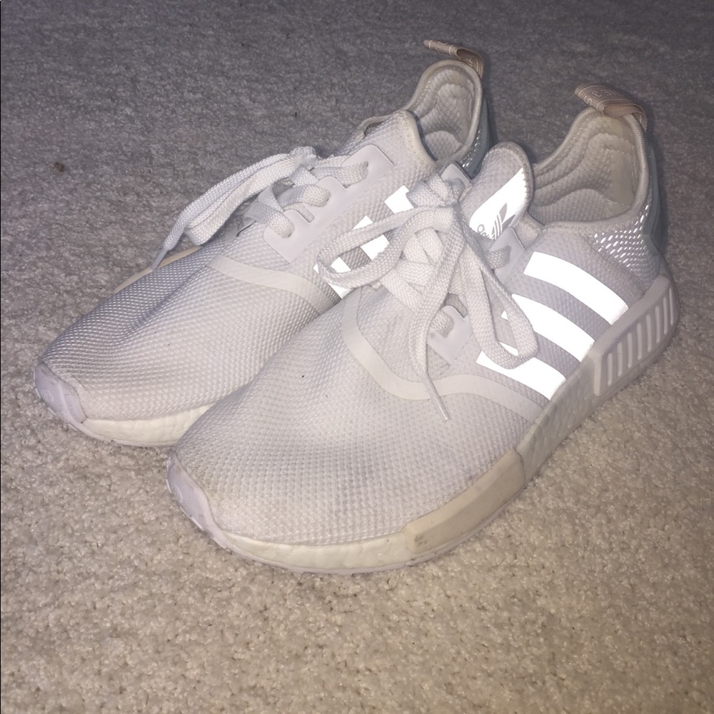 white adidas nmd
