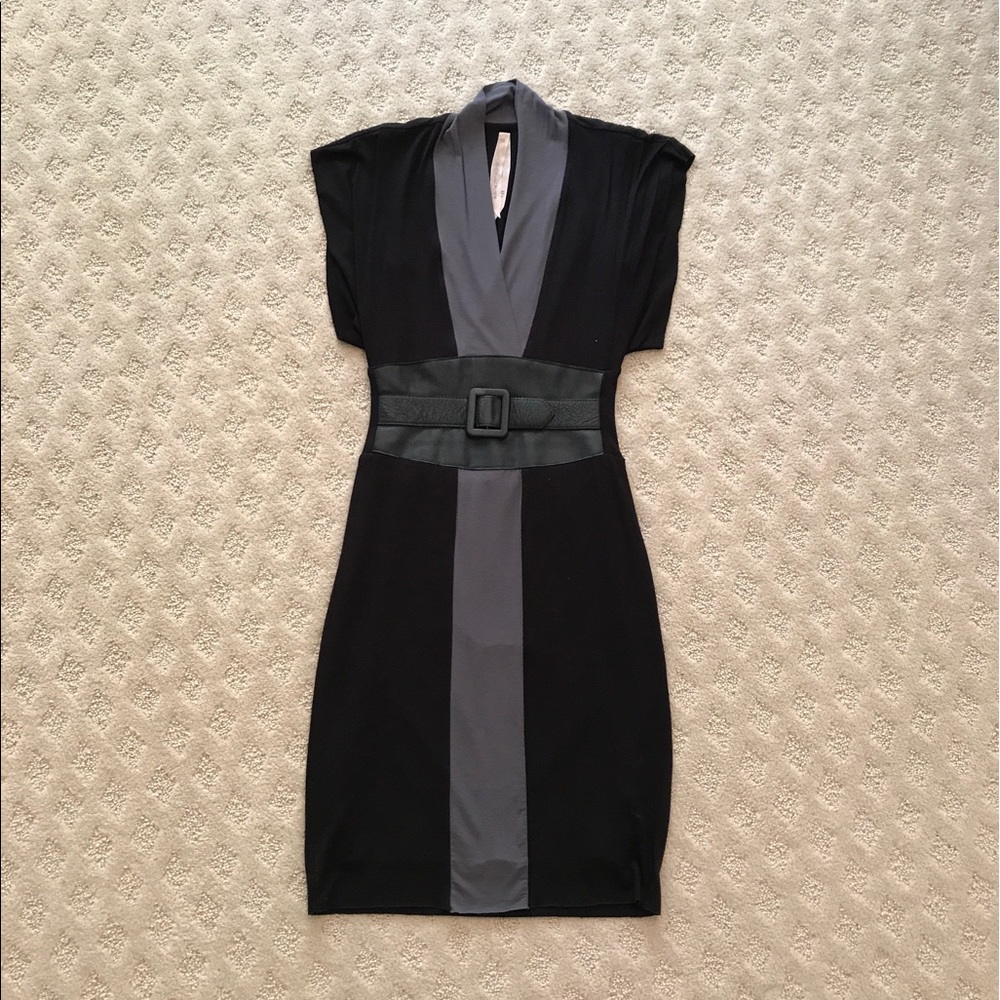 Black / gray cap sleeve dress