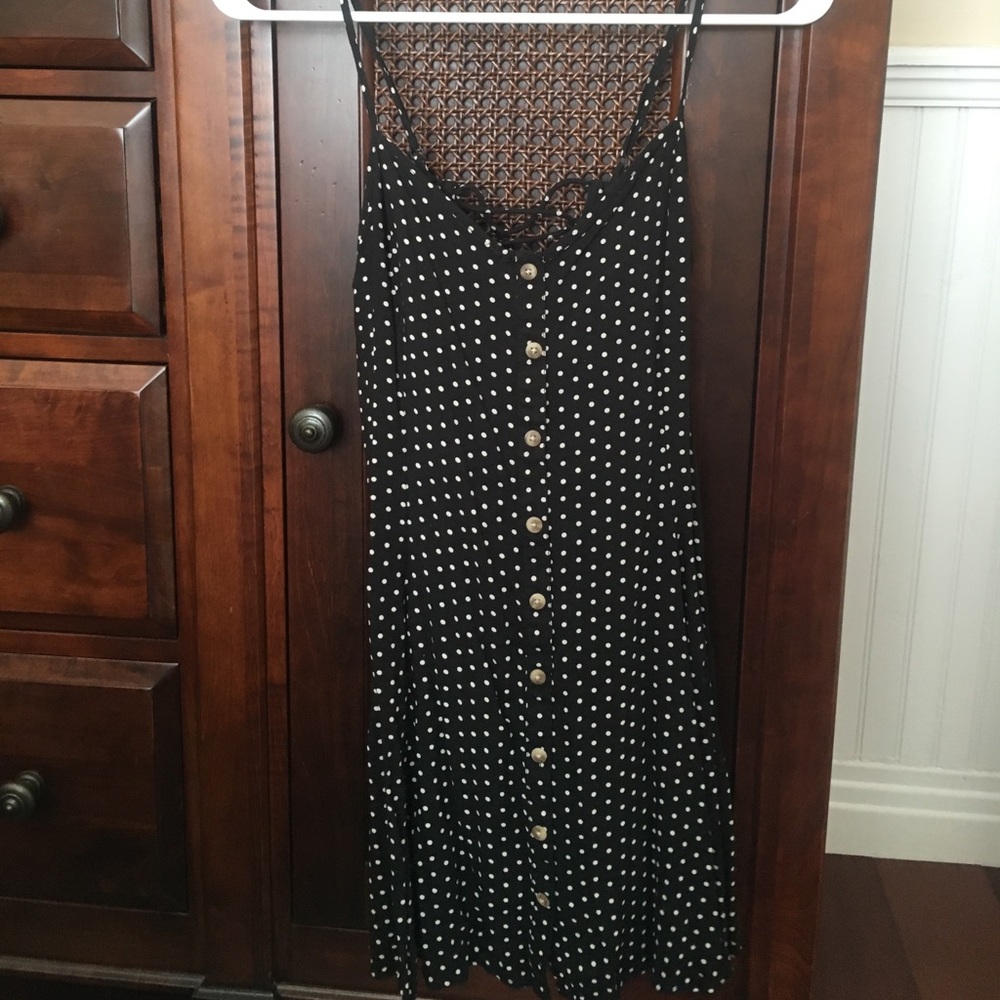 AEO white & black dress