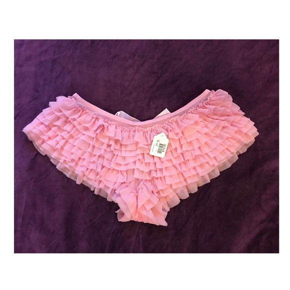 H.O.T Ruffled Bloomers - Picture 2 of 5