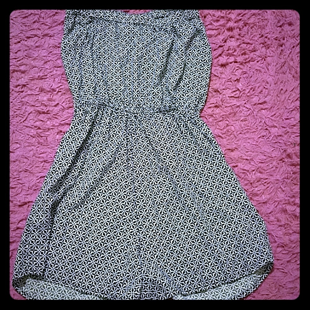 H&M tube top romper black and white