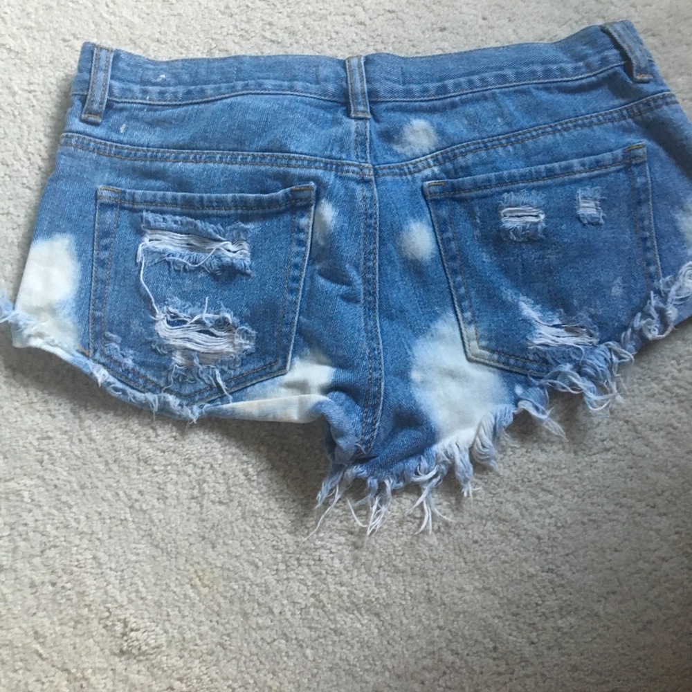Booty shorts - Picture 2 of 2