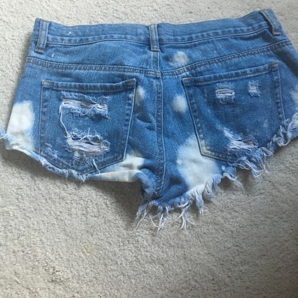 Booty shorts - Picture 2 of 2