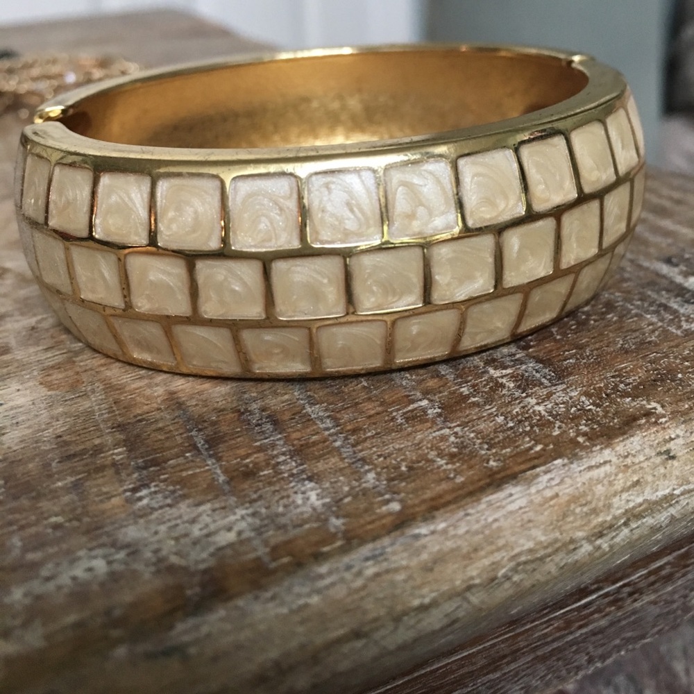 $5 clean out sale! Ivory and gold cuff bracelet