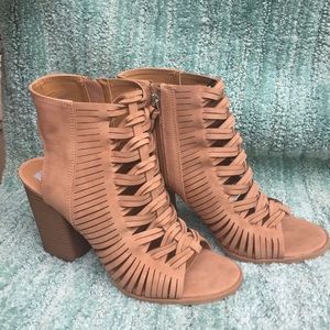 Women's Dolce Vita Alyson Peep Toe Booties