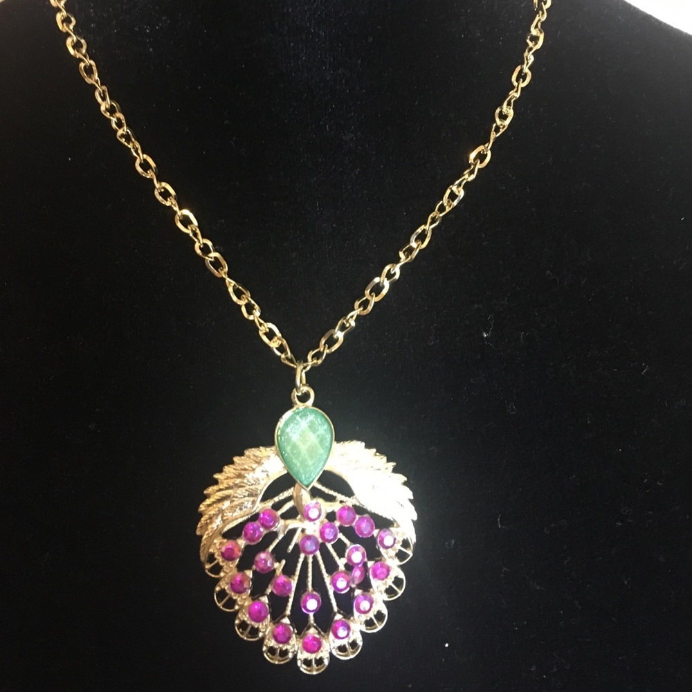Peacock rhinestone necklace