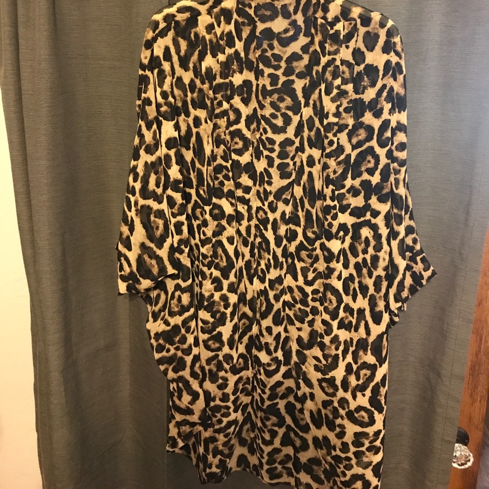Leopard print kimono