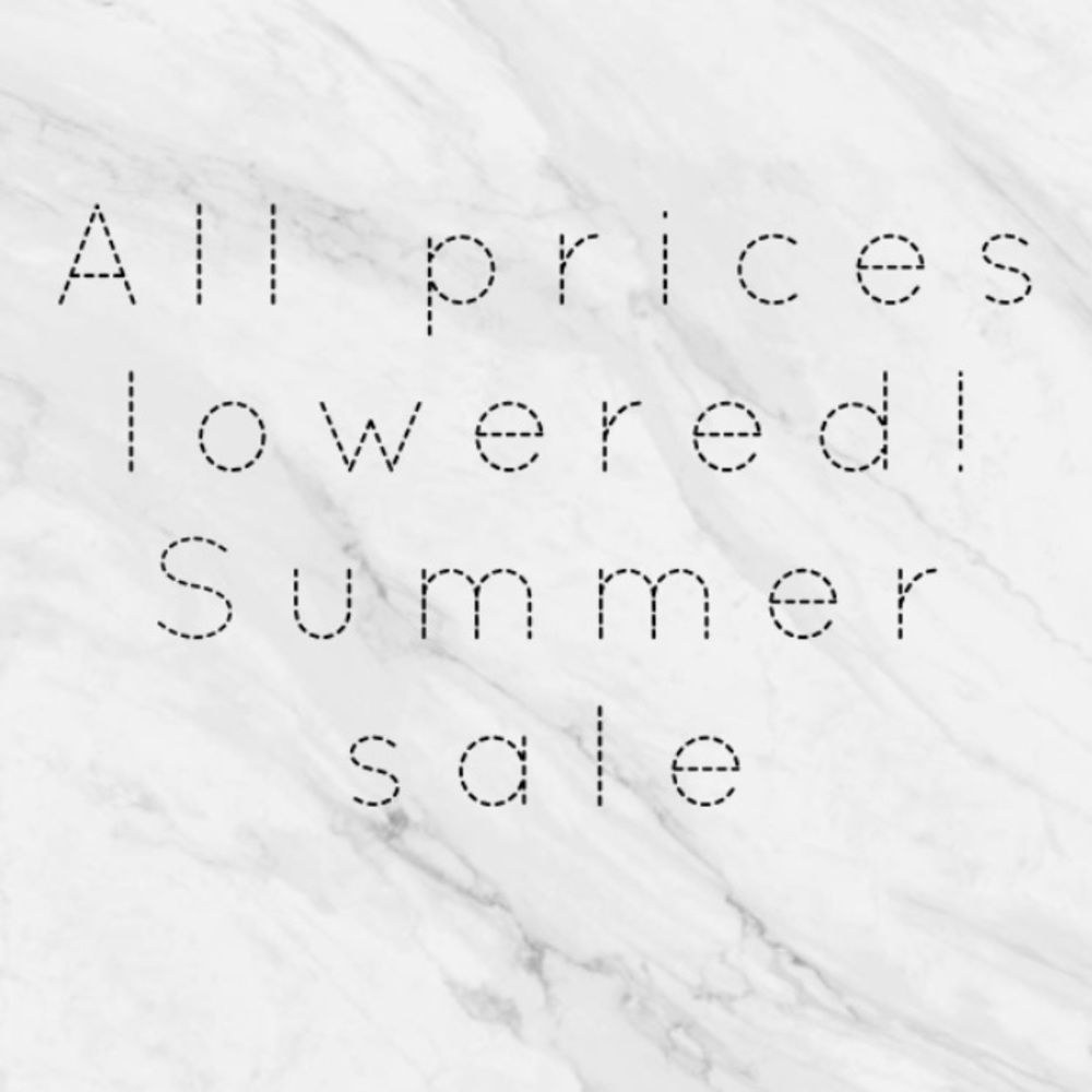 Prices lowered for end of summer 🥂💫✨