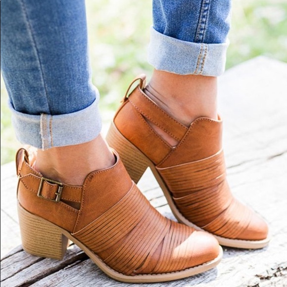 Jennifer's Chic Boutique Shoes - Tan Strappy Booties