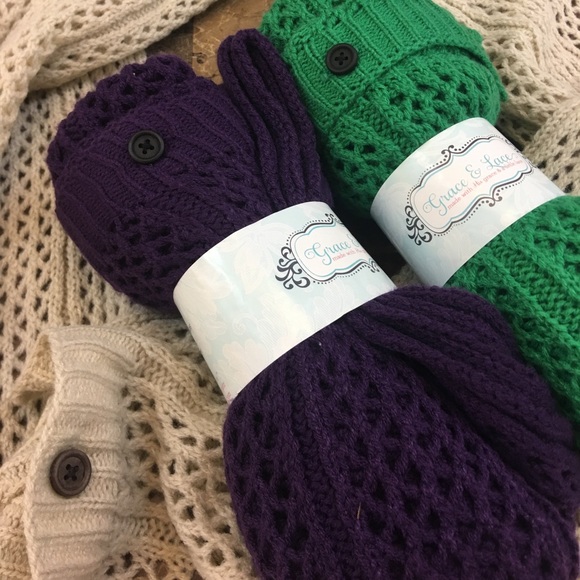 Grace & Lace Knitted Scarf - Picture 4 of 5