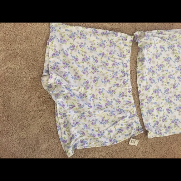 Pajama set - Picture 2 of 2