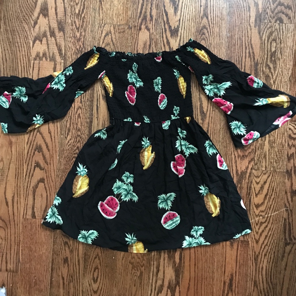 Black strapless tropical dress 🍍