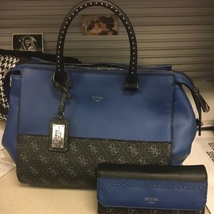 Guess purse / handbag with matching wallet