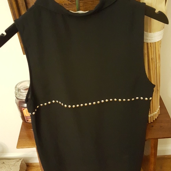 Black button down shirt - Picture 5 of 6