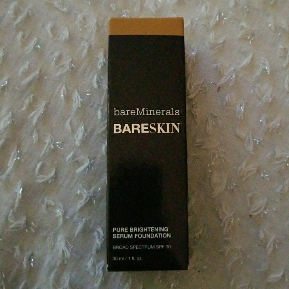 BAREMINERALS
bareSkin® Pure Brightening Serum Foun