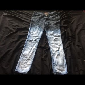 Distressed Bleached Blue Jeans