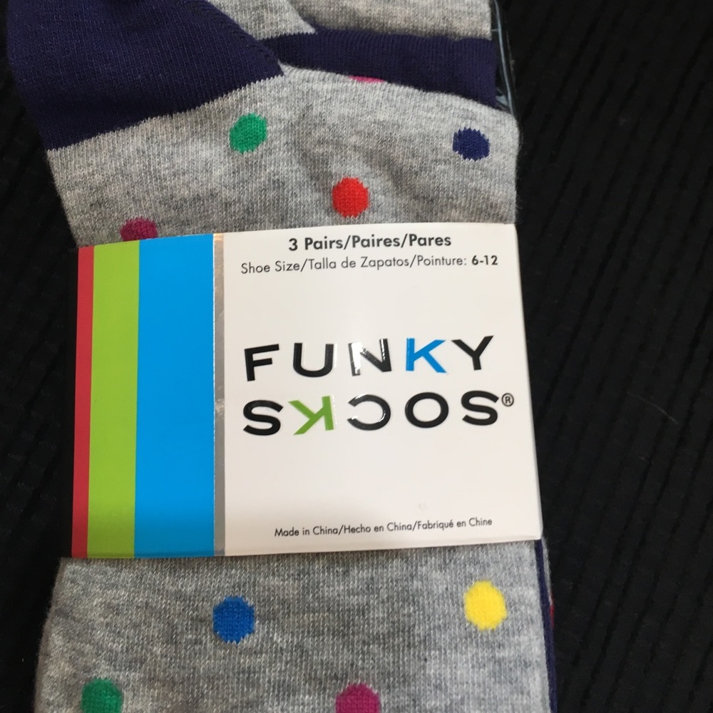 NWT Funky Socks 3 pack Gray with Polka Dots - Picture 6 of 7