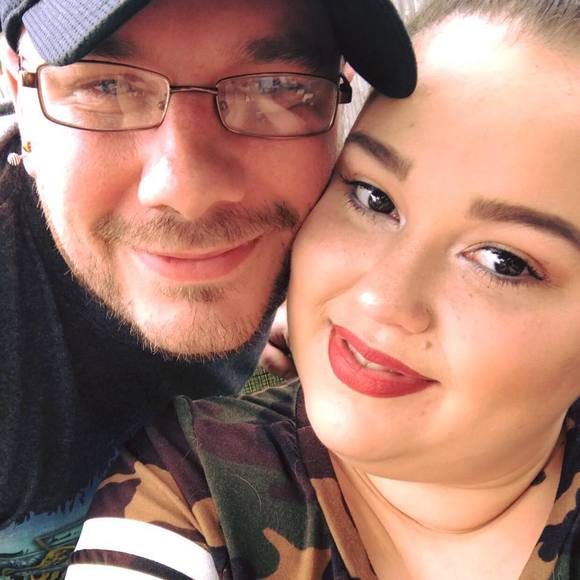 Meet your Posher, Christin - Picture 1 of 1