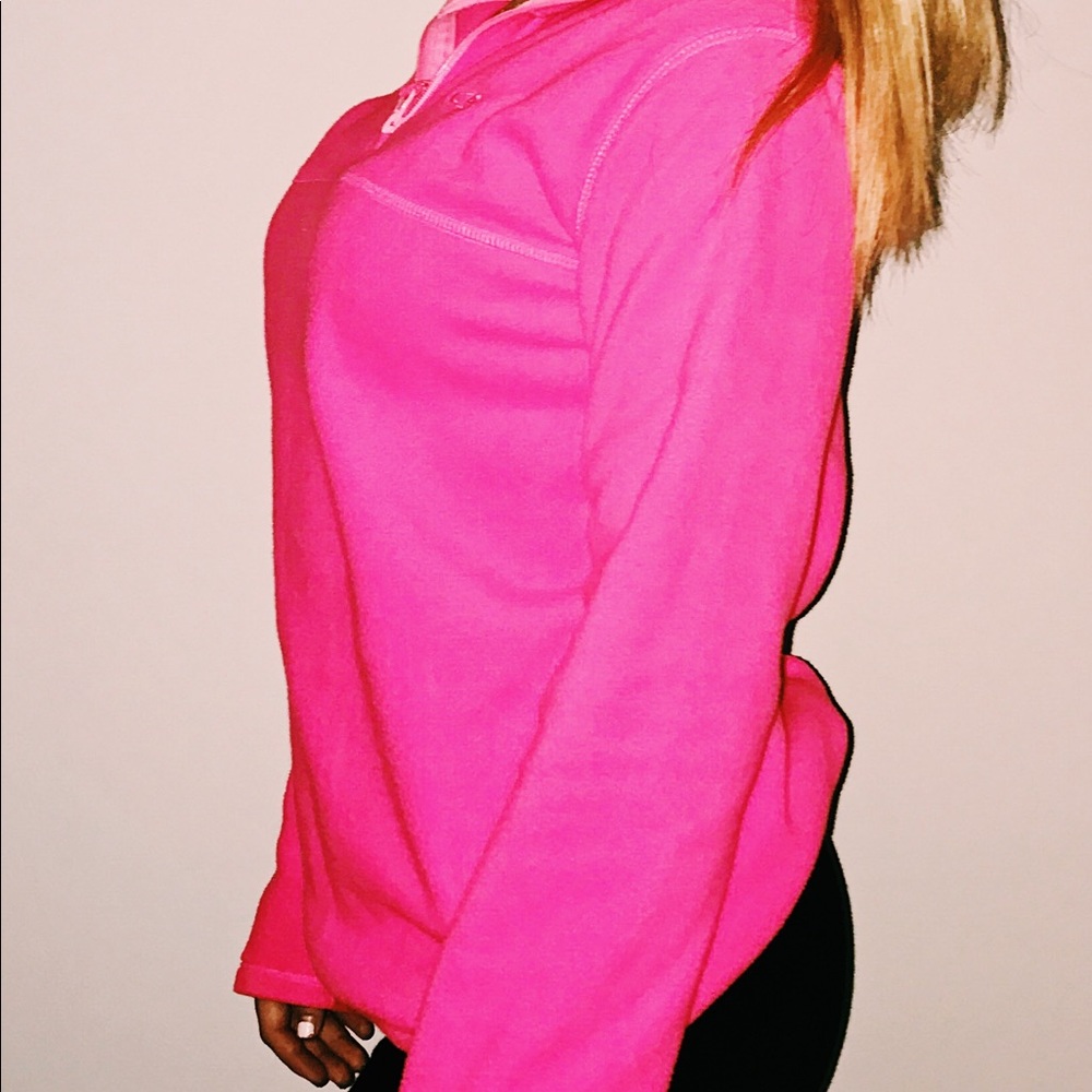 pink pull over