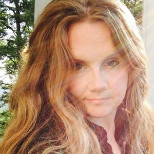 Meet your Posher, Loribeth