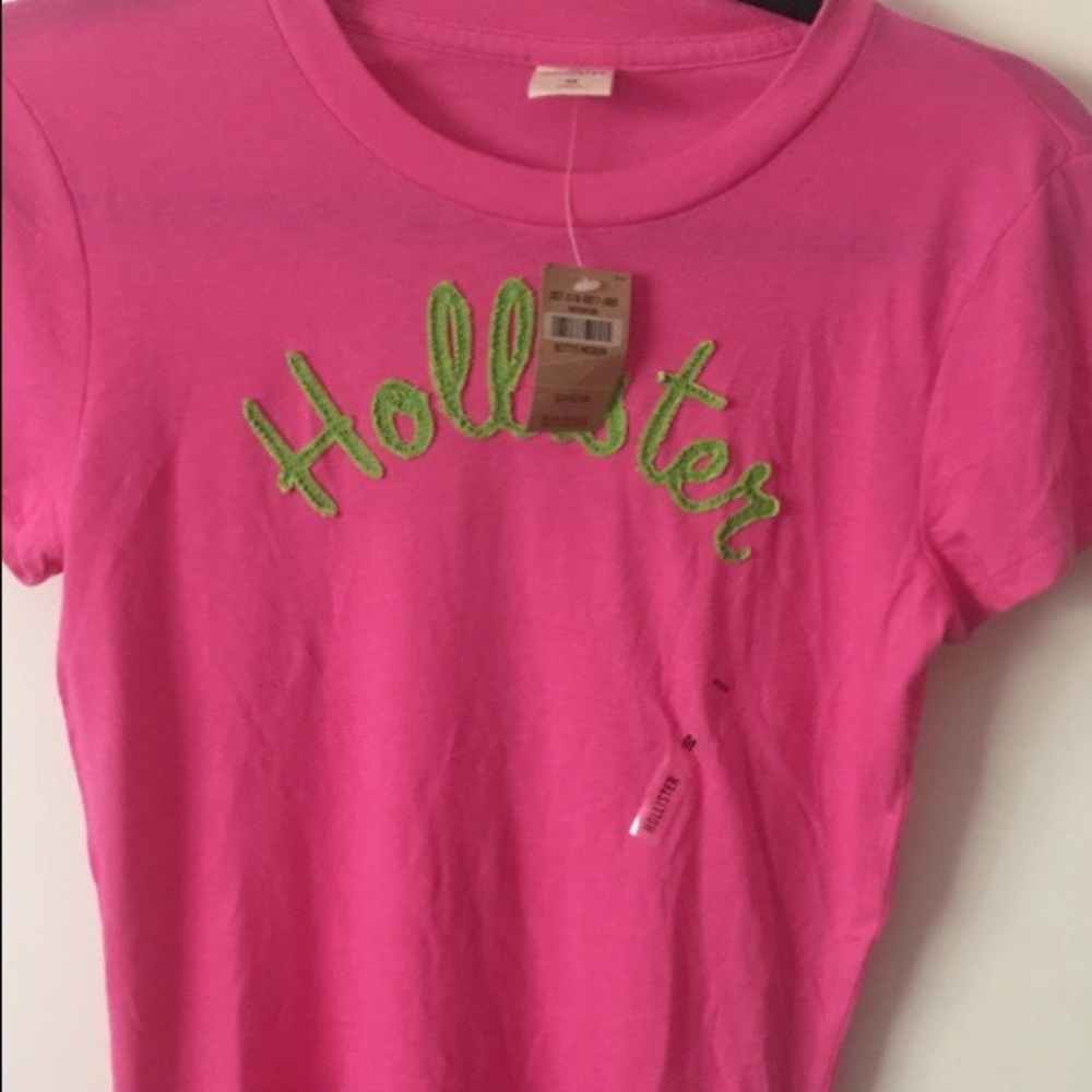 Hollister pink and green tee size medium