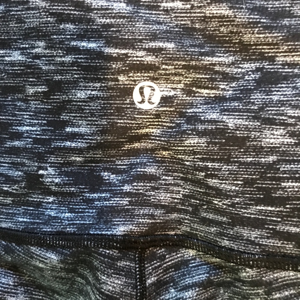 Lululemon leggings size 4