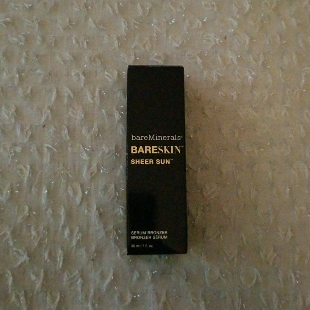 BAREMINERALS
bareSkin® Sheer Sun™ Serum Bronzer