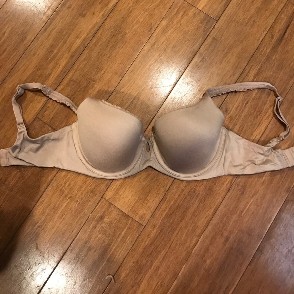 Victoria's Secret - Body By Victoria 32DD