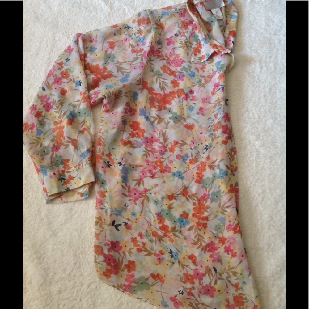 🔴Floral Blouse size 2X🔴