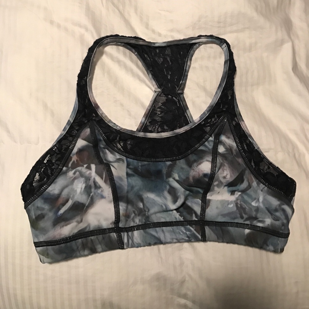 Sports bra