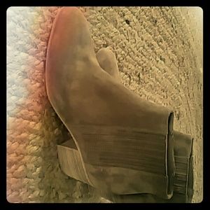 Women's  Vince leather bootie