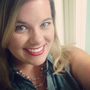 Meet your Posher, Caitlin