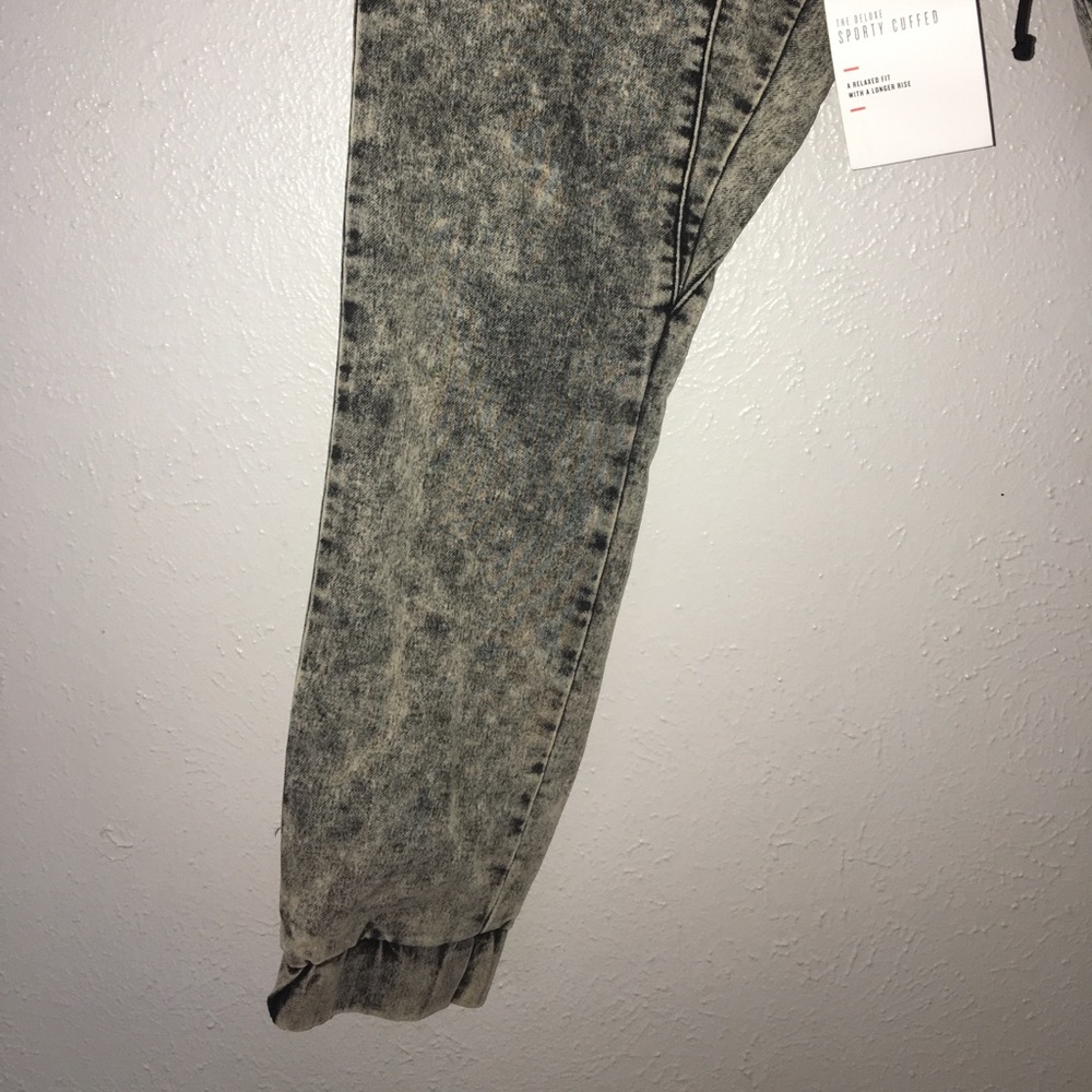 Pants - Picture 4 of 8