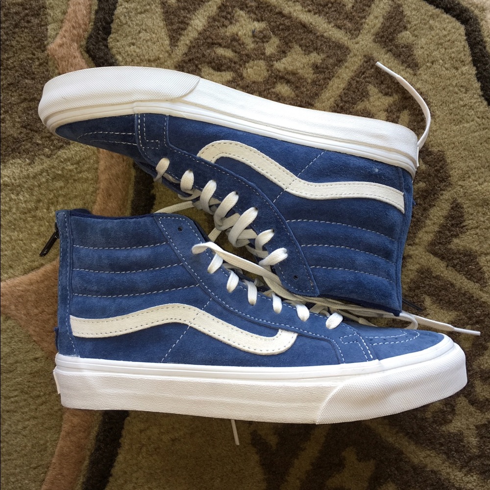 Women's Suede hightop vans
