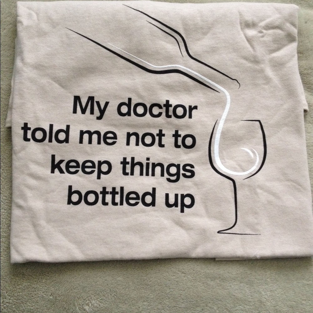 🍷CUTE WINE T SHIRT SIZE L 🍷
