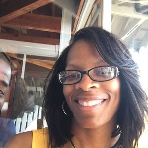 Meet your Posher, Yolanda